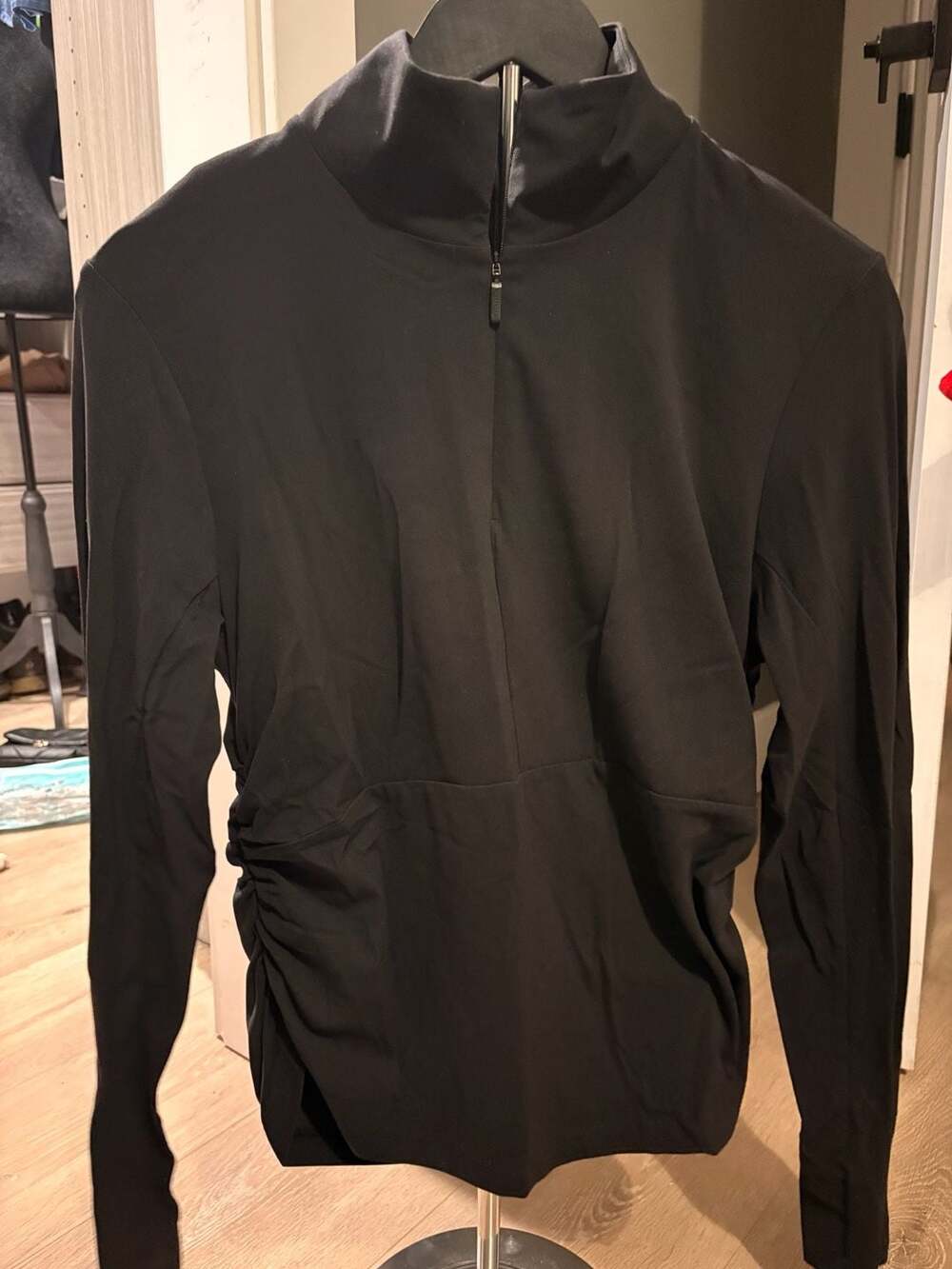 Athleta Transcend Half Zip Size L Black Pullover Top
